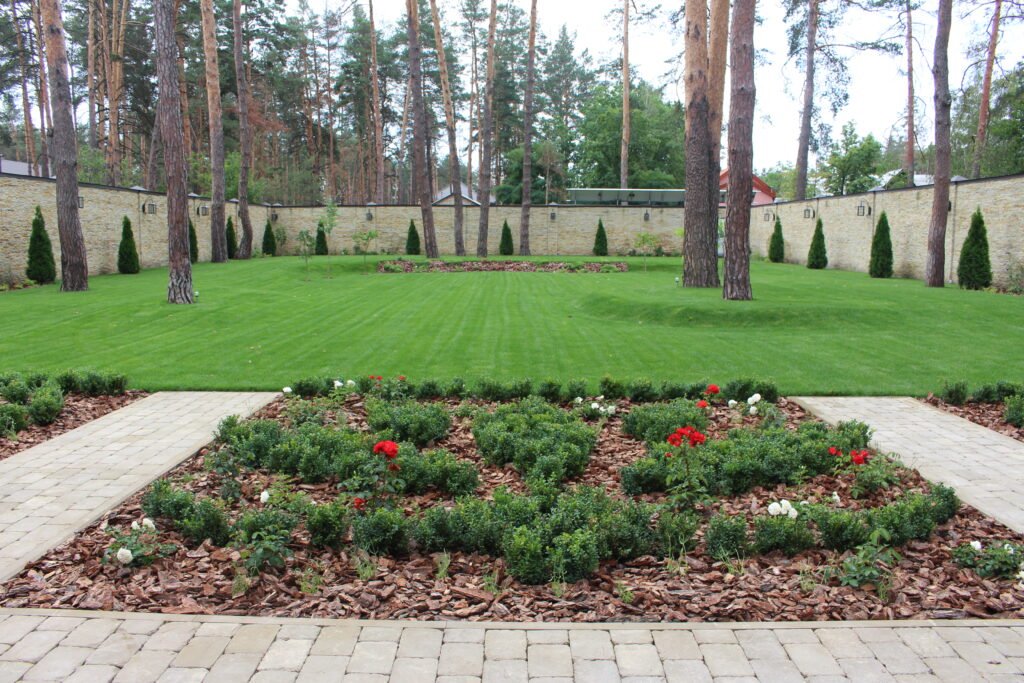 Softscaping VitBud Landscaping Construction